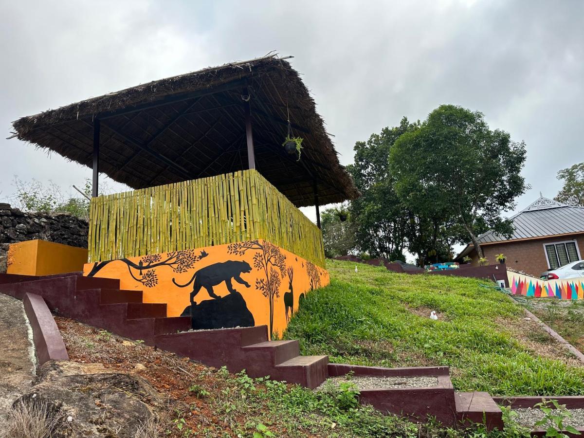 Spathodea Vagamon Buitenkant foto